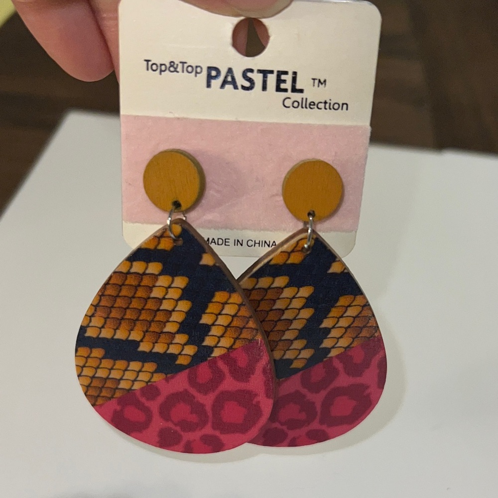 Pastel Collection Blue/Yellow Snakeskin & Pink Leopard Lightweight Wood Earrings - Picture 6 of 6